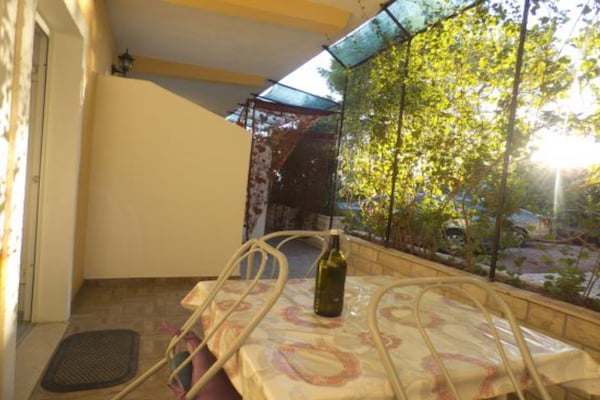 Foto van Beachfront Apartments Plaža - One Bedroom Apartment A1 - Outdoor