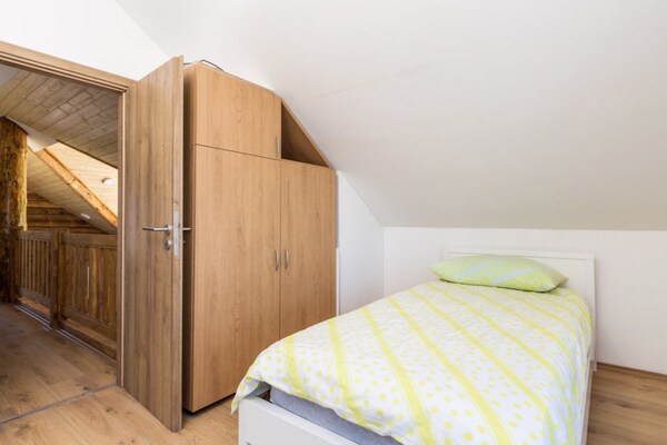 Foto van Holiday Home Elizabeta - Vakantiehuis in Slunj - BedRoom