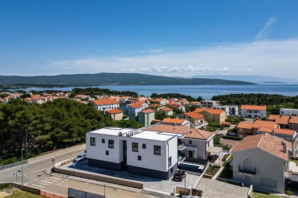 Foto van Charming Apartment Island Krk - Three Bedroom Apartment - Outdoor