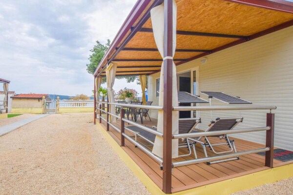 Foto van Camping Stacaravans Bella Vita - Vakantiehuis in Biograd na Moru - Outdoor