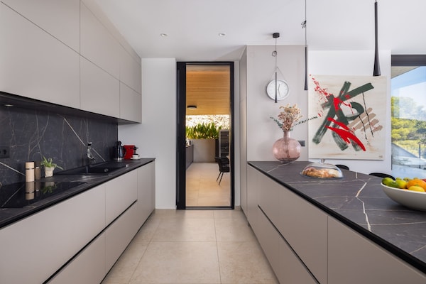 Foto van Breathtaking Villa Vis Five Bedroom Villa with the Pool - Kitchen
