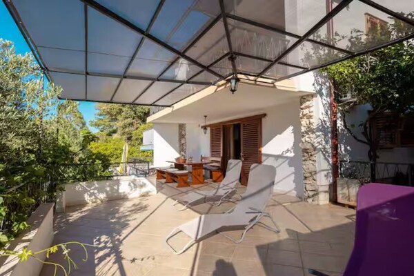 Foto van Blue Magic Apartment - Two Bedroom Apartment with Sea View and Terrace - Terrace