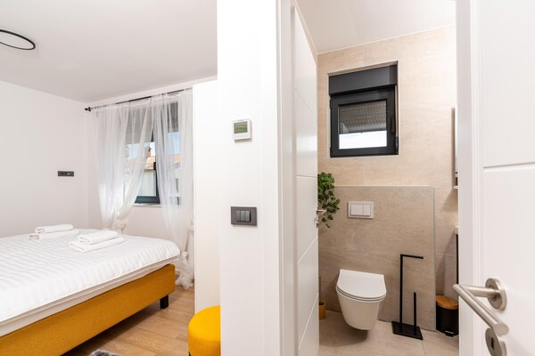 Foto van Vrijstaande vakantiewoning voor 6 personen - Vakantiehuis in Novigrad - BedRoom