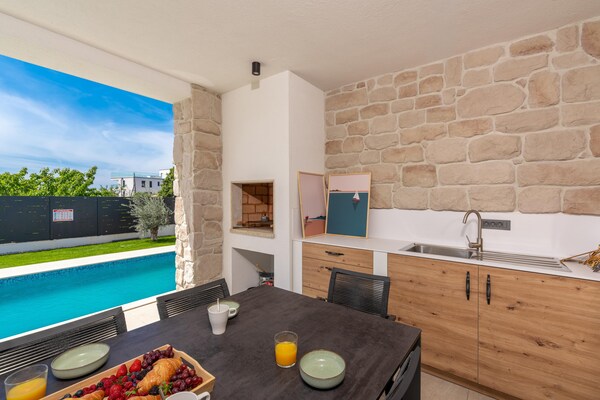 Foto van Vrijstaande vakantiewoning voor 6 personen - Vakantiehuis in Novigrad - TerraceBalcony