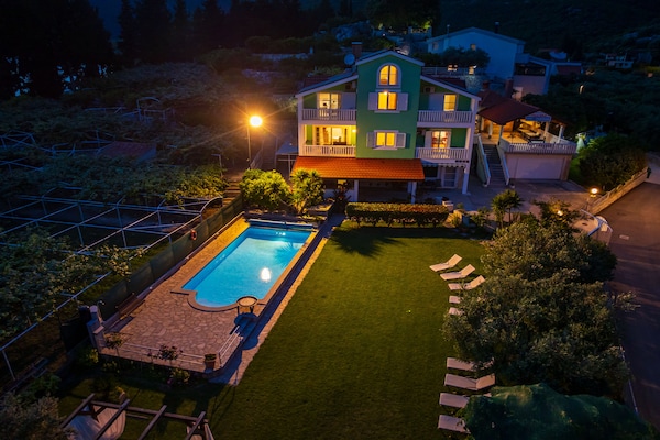 Foto van Charmant appartement vlakbij de zee, Silo - Vakantiehuis in Peracko Blato - ExteriorSummer
