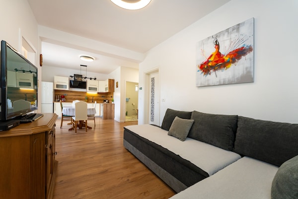 Foto van Charmant appartement vlakbij de zee, Silo - Vakantiehuis in Peracko Blato - LivingRoom