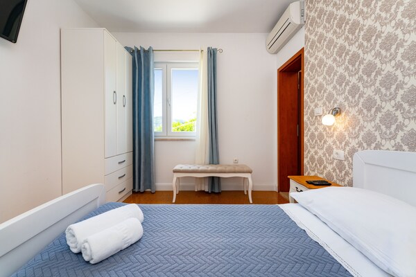 Foto van Charmant appartement vlakbij de zee, Silo - Vakantiehuis in Peracko Blato - BedRoom