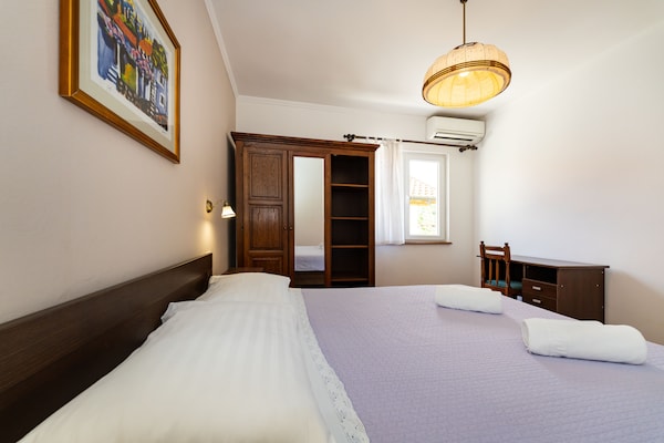 Foto van Charmant appartement vlakbij de zee, Silo - Vakantiehuis in Peracko Blato - BedRoom