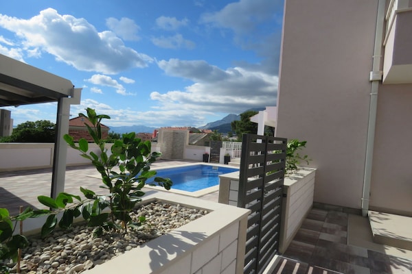 Foto van Villa Natasha met zwembad - Vakantiehuis in Makarska - Untagged