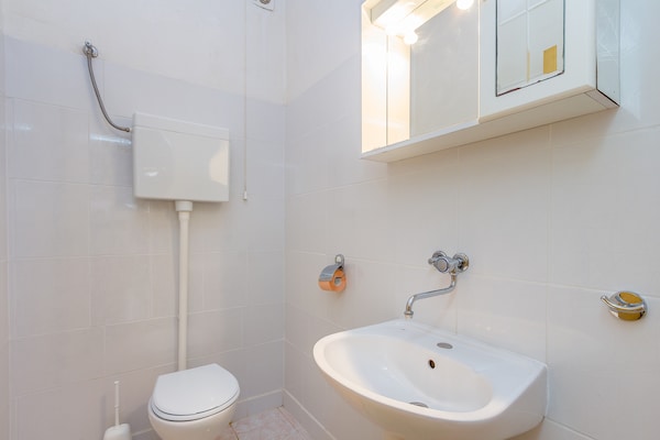 Foto van Appartement in Medulin bij Strand & BBQ - Vakantiehuis in Medulin - BathRoom