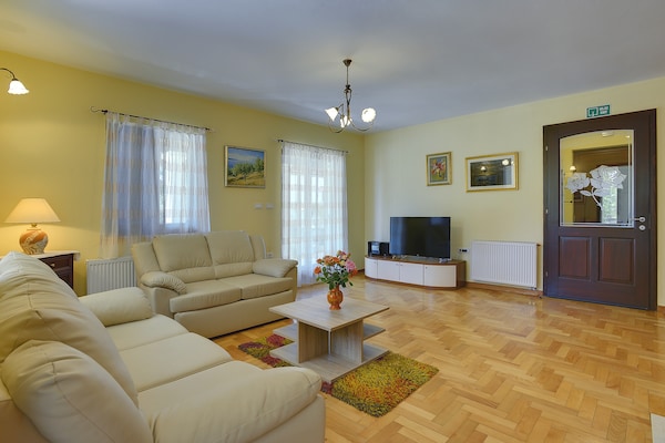 Foto van Vakantiehuis Medulin bij Strand & Zwembad - Vakantiehuis in Medulin - LivingRoom