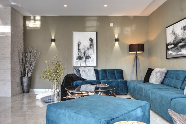 Foto van Vakantiehuis in Rovinj met zwembad en sauna - Vakantiehuis in Rovinj - LivingRoom