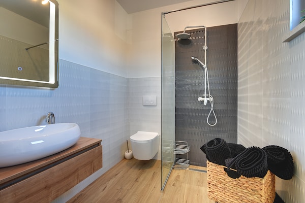 Foto van Vakantiehuis in Rovinj met zwembad en sauna - Vakantiehuis in Rovinj - BathRoom