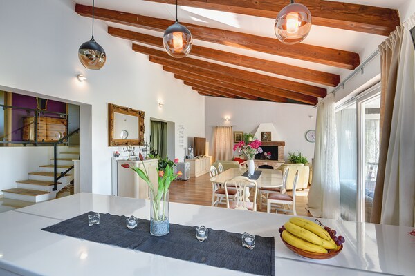 Foto van Villa in Rovinj met zwembad en jacuzzi - Vakantiehuis in Rovinjsko Selo - Kitchen