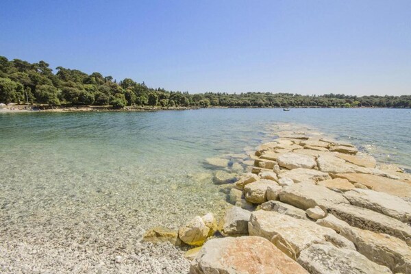 Foto van Villa in Rovinj met zwembad en jacuzzi - Vakantiehuis in Rovinjsko Selo - AreaSummer20KM