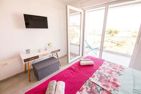 Foto van Villa with Pool and Sea View in Fazana - Horizont - Vakantiehuis in Fažana - BedRoom