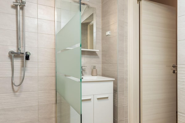 Foto van Appartement in Valbandon bij Strand & Fažana - Vakantiehuis in Fažana - BathRoom