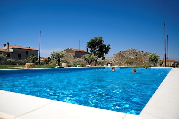 Foto van Appartement in Valbandon bij Strand & Fažana - Vakantiehuis in Fažana - PoolOfHouse