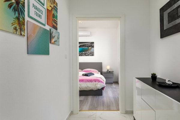 Foto van Blue Lagoon - Privézwembad en bubbelbad - Vakantiehuis in Krsan - Untagged