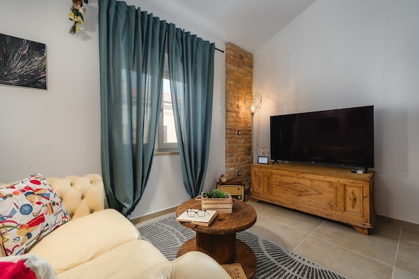 Foto van Appartement met gezellige slaapkamer - Vakantiehuis in Porec - LivingRoom