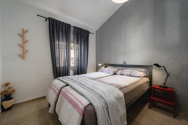 Foto van Appartement met gezellige slaapkamer - Vakantiehuis in Porec - BedRoom