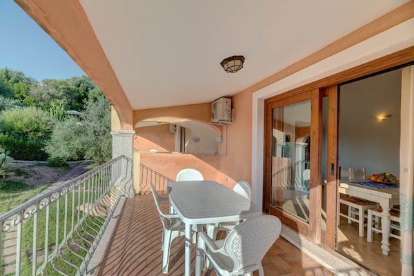 Foto van Appartement met zwembad in Badus Resort - Vakantiehuis in Badesi - TerraceBalcony