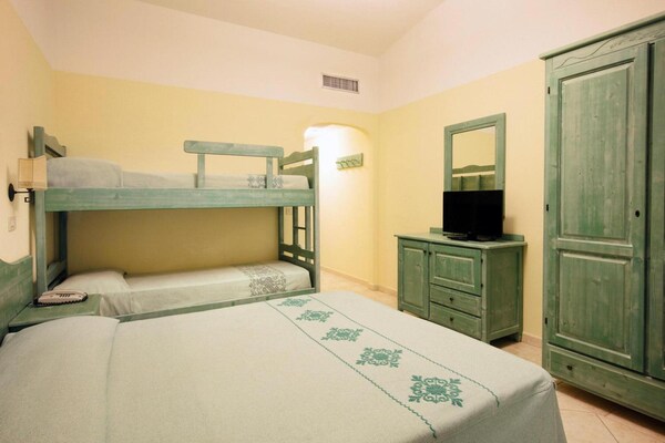 Foto van Appartement in Sos Alinos bij Cala Liberotto - Vakantiehuis in Loc. Alinos-Orosei (NU) - BedRoom