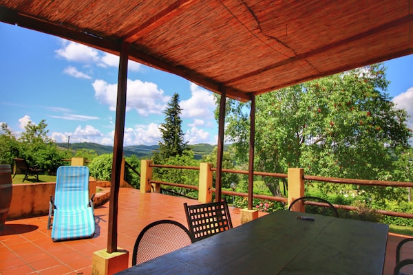 Foto van Schilderachtige Toscaanse boerderij - Vakantiehuis in Castiglione D'orcia - TerraceBalcony