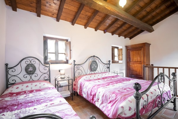 Foto van Boerderij met zwembad, barbecue - Vakantiehuis in Città di Castello - BedRoom