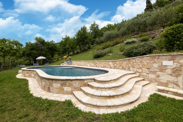 Foto van Appartement in Furlo met zoutwaterzwembad - Vakantiehuis in Acqualagna - PoolOfHouse