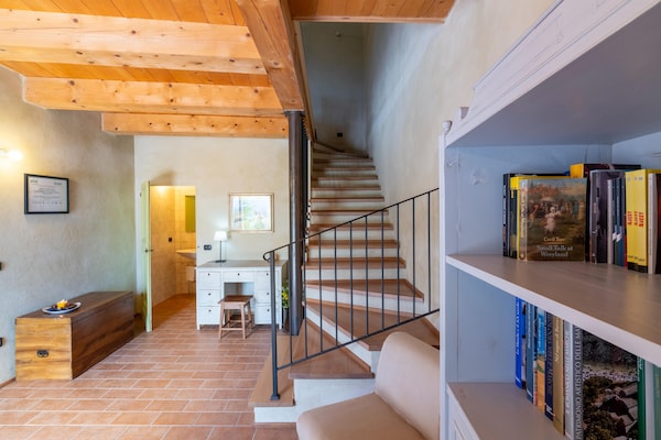Foto van Appartement in Furlo met zoutwaterzwembad - Vakantiehuis in Acqualagna - Landing