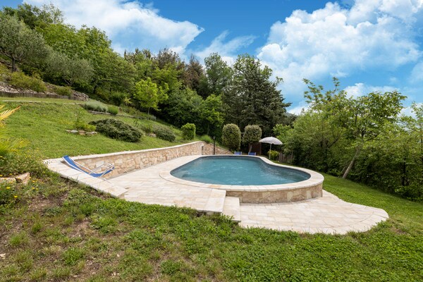 Foto van Appartement in Furlo met zoutwaterzwembad - Vakantiehuis in Acqualagna - PoolOfHouse