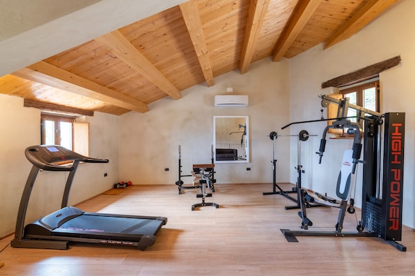 Foto van Appartement in Furlo met zoutwaterzwembad - Vakantiehuis in Acqualagna - gym