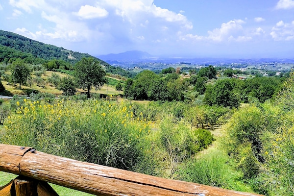 Foto van Boerderij in Casperia met zwembad & uitzicht - Vakantiehuis in Casperia - ViewSummer