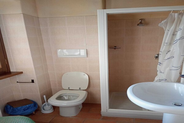 Foto van Vakantiehuis in Montone met zwembad & tuin - Vakantiehuis in Montone - BathRoom