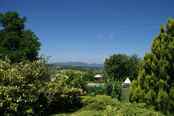 Foto van Appartement in Montone met tuin en zwembad - Vakantiehuis in Montone - Umbertide (pg) - ViewSummer