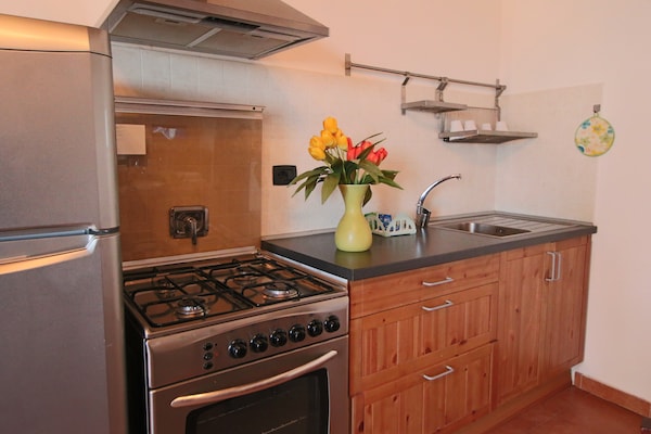 Foto van Boerderijgeluk met zwembad, wijn en cocktails - Vakantiehuis in Gualdo Cattaneo - Kitchen