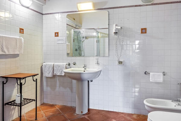 Foto van Cottage in Magione bij Meer Trasimeno - Vakantiehuis in Magione - BathRoom