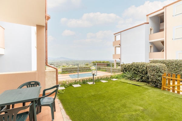 Foto van Zwembad condivisa en giardino privato - Vakantiehuis in Badesi - GardenSummer