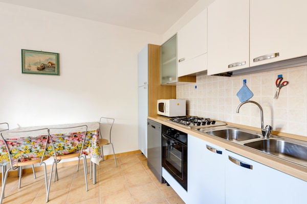 Foto van Appartement met airconditioning - Vakantiehuis in Tergu - Kitchen