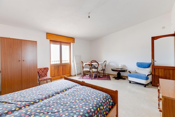 Foto van Appartement met zeezicht in het historische - Vakantiehuis in Castelsardo - BedRoom