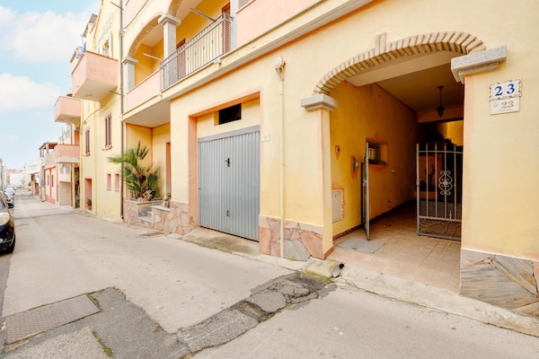 Foto van Appartement met zeezicht in het historische - Vakantiehuis in Castelsardo - ExteriorSummer