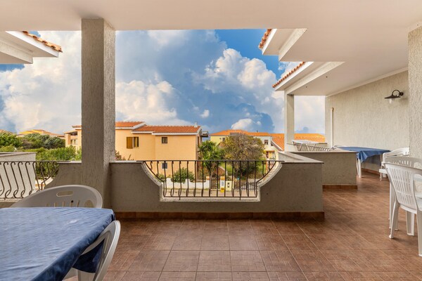 Foto van Appartement in Valledoria vlakbij zee - Vakantiehuis in Valledoria - TerraceBalcony