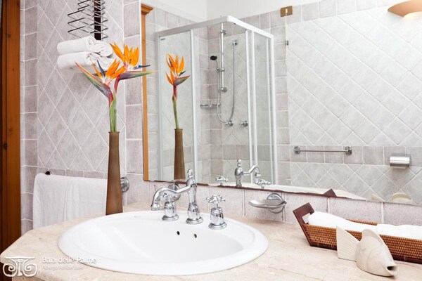 Foto van Appartementen in Pula met een gedeeld zwembad met zout water-vh. TUI - Pool