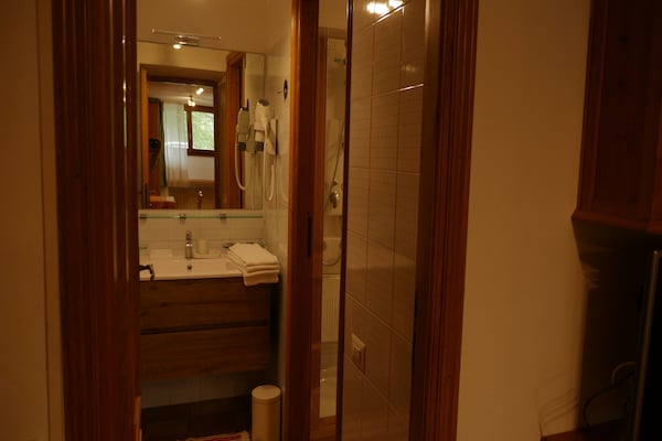 Foto van Skiresort, hellingen van Cervinia - Vakantiehuis in Breuil-Cervinia - BathRoom