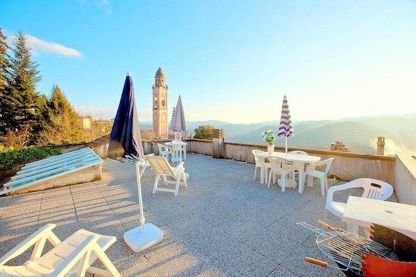 Foto van Vakantiehuis in Sesta Godano met barbecue - Vakantiehuis in Sesta Godano - TerraceBalcony