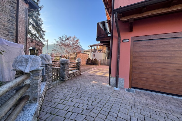 Foto van Appartement met uitzicht op het meer in Bedero - Vakantiehuis in Brezzo di Bedero - Outdoor