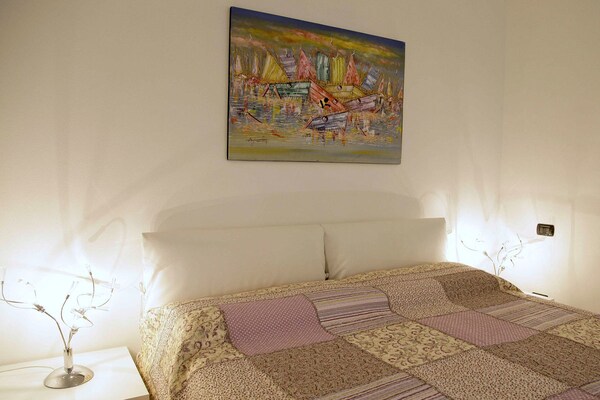 Foto van le Camelie Comfortabele vakantiewoning - Vakantiehuis in Menaggio - BedRoom
