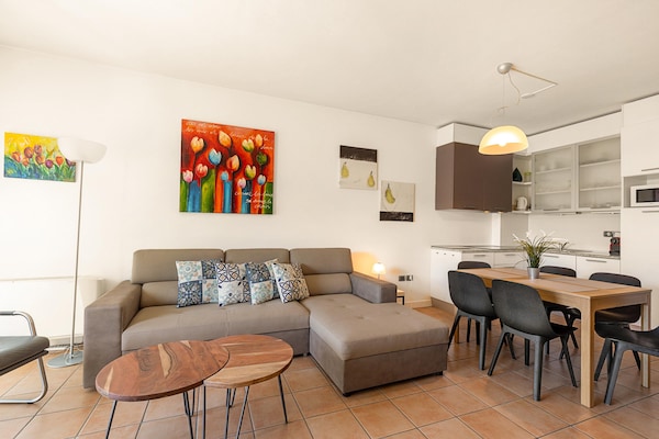 Foto van Appartement met uitzicht op het meer van Lugano. - Vakantiehuis in Porlezza - LivingRoom