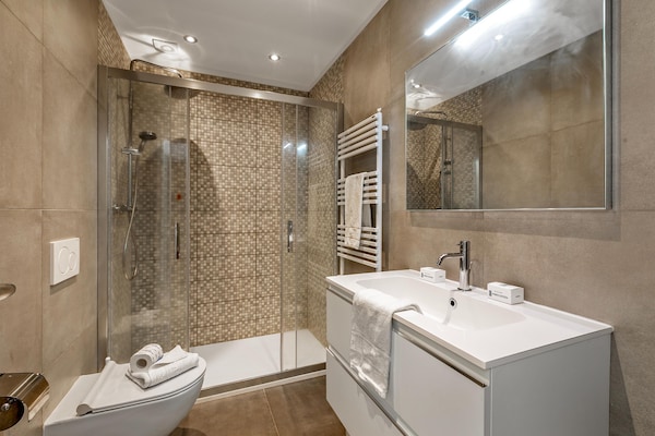 Foto van Appartement met uitzicht op het meer van Lugano. - Vakantiehuis in Porlezza - BathRoom